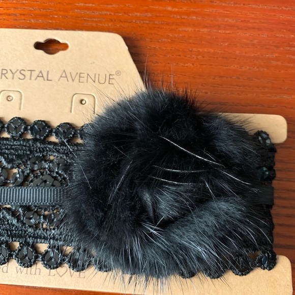 Brand New Black Choker with Fur Rose - Picture 2 of 4